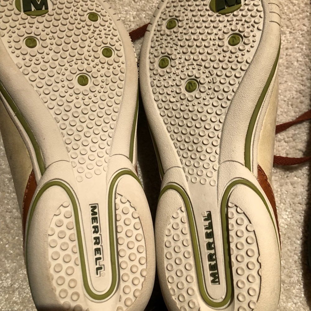 Women size 7 new  Merrill shoes